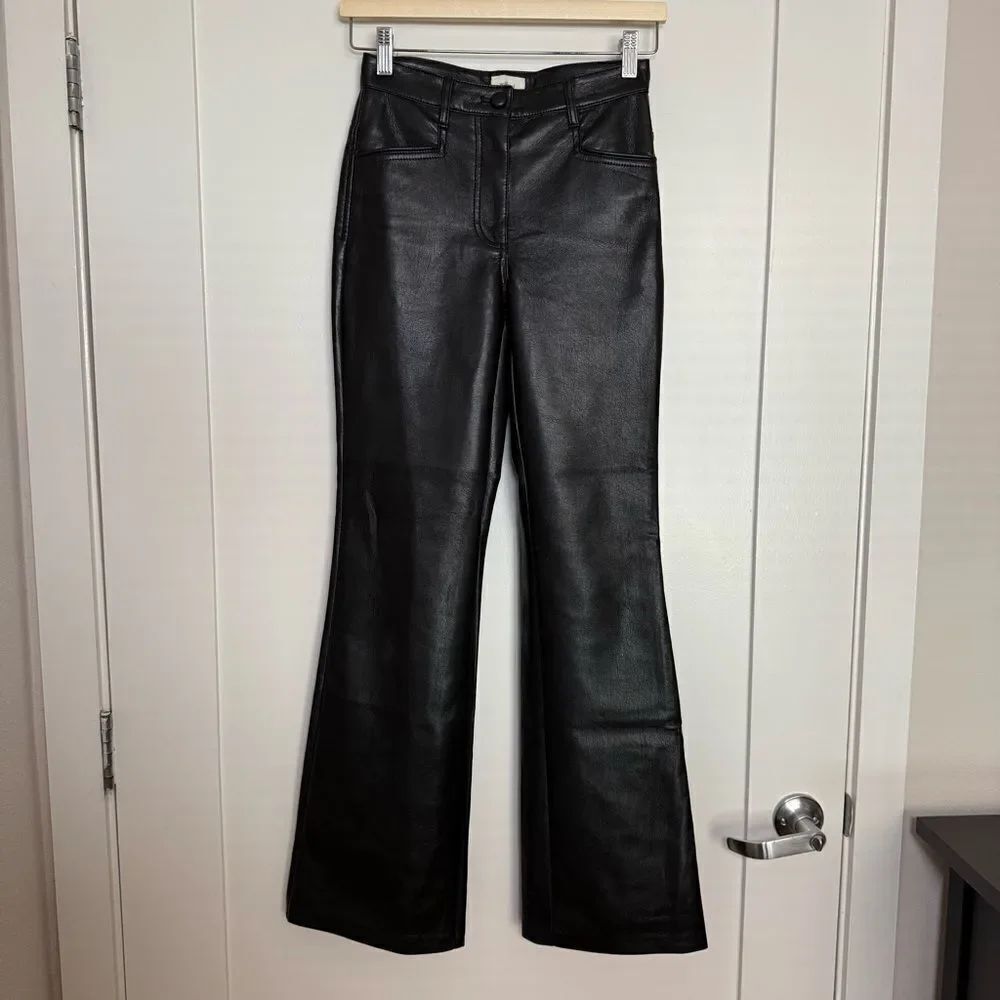 Wilfred Aritzia Beatrix Pants Sz 0 Black Flared Leg Vegan Faux Leather